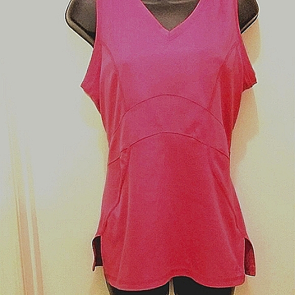 ⭐️ Host Pick ⭐️ Bianca Nygard Weekend Women Pink- Sport Top - Picture 1 of 5